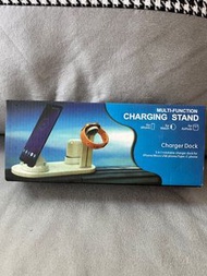 三合一充電座