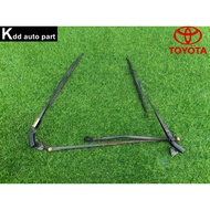 Wiper Arm Set Toyota Corona TT130 TT132