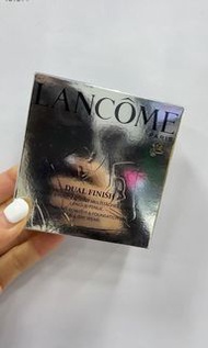 Lancome 蘭蔻粉餅 此款粉餅是 LANCOME新研制出的完全不含香料的粉餅