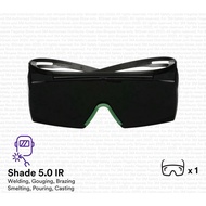 3M SecureFit SF3750AAS-BLK Premium Welding Over Spectacles/ Dark Grey Shade 5.0 IR Lens/Safety Glass