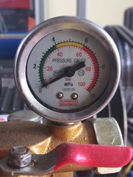 Washer/car washer pressure gauge