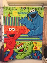 芝麻街冷氣被 145x107cm 可直洗衣機清洗，不甩色，不變型👍🏻👍🏻