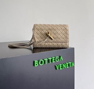 BV Bottega Veneta Andiamo手袋 鏈條