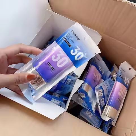 Shezi Good Price Facial Body Sunscreen Whitening SPF30 Concealer Highlight Base Makeup Set Sunscreen