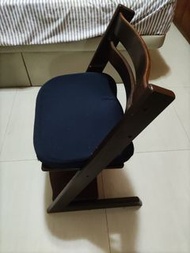 Stokke tripp trapp 成長椅