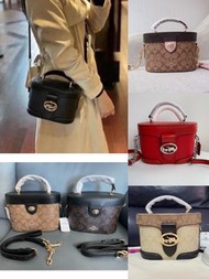 Coach GEORGIE GEM CROSSBODY IN BLOCKED SIGNATURE CANVAS (COACH 5504) BAG HANDBAG 盒子包 飯盒包 化妝袋 手袋