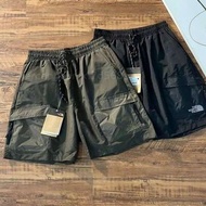 外國預訂 2色選 The North Face UE city short 軍裝男短褲