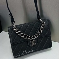 Chanel • 經典黑銀荔枝牛皮孟買二合一鏈條包