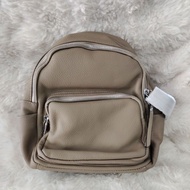 D25 Women's Backpacks