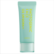 ALBION 寶石光感美肌精華粉底液〈美容液・妝前乳・粉底〉  
色號：02 香草米色（Vanilla Beige）  
SPF20・PA++