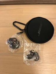 哥哥的 Bose SoundSport Wireless 無線耳機 S號和L號 耳機套 送 收納包 #蛇年行大運