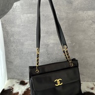 中古包 CHANEL 香奈兒 CC 旋扣肩背包