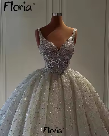 High Quality V Neck Sleeveless Ball Gown Bridal Dress Dubai Customized Luxury Beaded Crystals Weddin