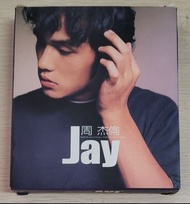[包郵] CD + VCD 周杰倫 同名首張錄音室專輯 2000 台灣第三版藍色封面 附贈 JAY CHOU 7首VCD MV 附歌詞及外紙套 精選 專輯 包平郵