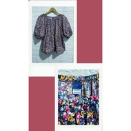 0LD NAVY. cotton blend floral print peplum semi puff short sleeve top preloved C