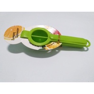 Orange Squeezer Lemon Squeezer/ Lemon Squeezer/ Plastic Lemon Squeezer Squeezer/