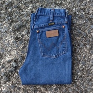 W16/31 Second-Hand Wrangler Jeans Model 13MWZ Actual Waist Measurement 31" Total Length 46.5" Leg Bo