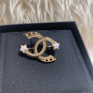 Chanel 胸針