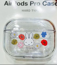 現貨🐰AirPods Pro收納盒🇯🇵日本正版 MIFFY公仔 透明花花蘋果耳機收納盒 旅行便攜隨身收納盒 蘋果手機電腦用品手機用品 生日禮物 聖誕禮物 情人節禮物 收藏珍藏 RABBIT POTABLE AIRPODS PRO CASE EAR POD APPLE SAMSUNG MOBILE COMPUTER HOME OFFICE DECORATIONS BIRTHDAY CHRISTMAS VALENTINES GIFT