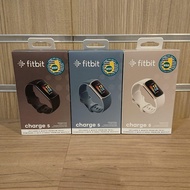 Fitbit charge 5      首款具備心電圖（ECG）功能及皮膚電活動（EDA）感應器的手環，讓你隨時測量心臟和壓力狀況，甚至配合一些第三分 app 來管理壓力。是說，Charge 5 基