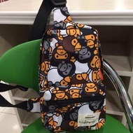 日本雜誌附錄 $90  aape bape