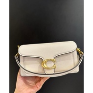 (PS) Coach Tabby 20 Bag