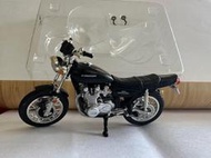 日版 1/24 全新未使用 復古 YAMAHA KAWASAKI 摩托車(輪子車頭可動)
