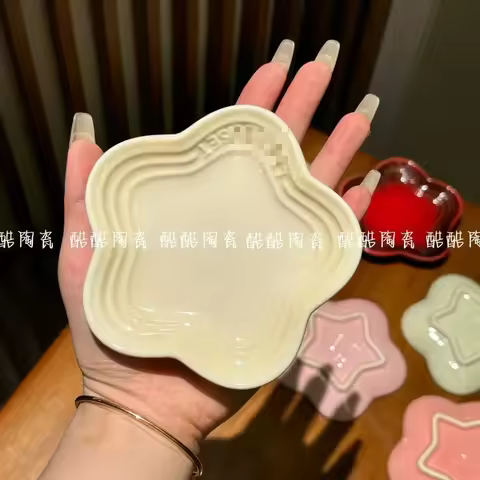 Cool Color Mini Plum Blossom Small Dish Cat Bowl Sauce Flower Shaped Gradient Bone Spitting Tablewar