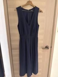 Uniqlo 深藍色V領連身褲
