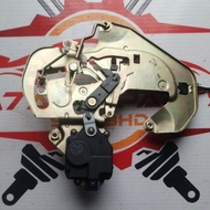NAZA RIA REAR RIGHT DOOR LOCK USED