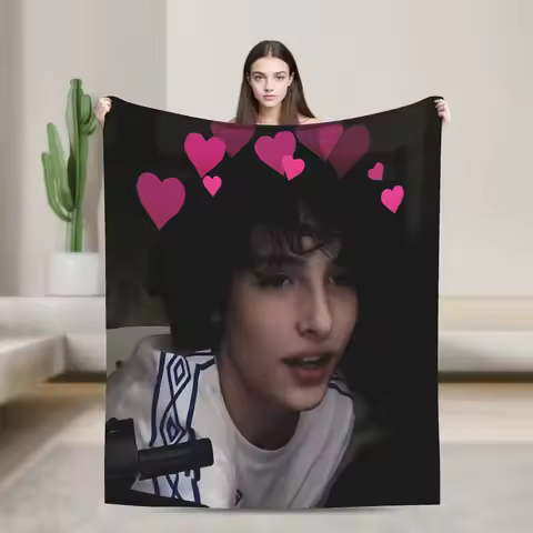 Finn Wolfhard Soft Blanket Boy Girl Plush Bedding Throws Aesthetic Bedroom Flannel Bedspread Sofa Be