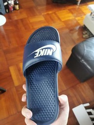 Nike拖鞋