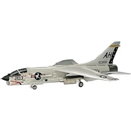Hasegawa 1/72 US Navy and Marine Corps Carrier-Based Fighter F-8E Crusader Plastic Model C9