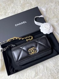 Chanel 19鏈帶腰包新款