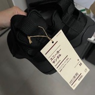 MUJI 黑色涼鞋 (忍者鞋）