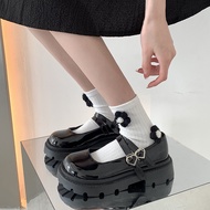 QiaoYiLuo พื้นหนารองเท้าหนังแฟชั่นผู้หญิงดีไซน์แบบเดี่ยวรองเท้าหัวกลมสไตล์อังกฤษ