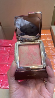 Hourglass Ambient Lighting Blush สี Dim Infusion