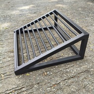 บันได้ขึ้นฟุตบาท บันไดขึ้นพื้นที่ต่างระดับ โครงเหล็ก 1 นิ้ว ตรงกลางเหล็กข้ออ้อย ขนาด 12 มม. งานแข็งแ