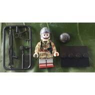 WW2 German Paratrooper with 2 headgears