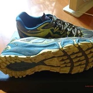 Merrell 越野跑鞋