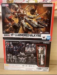 靚盒日版 全新未開封 （VF-1J Hi- Metal R 本身+甲套裝） Macross  超時空要塞