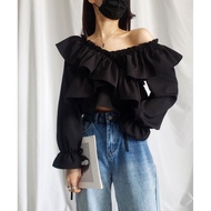 Collection of strangely beautiful blouses, shirts, branded shirts, 2nd hand selection