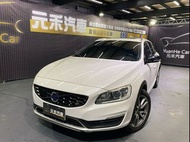 ✨2016 Volvo V60 Cross Country D4旗艦版 2.0柴油 珍珠白✨