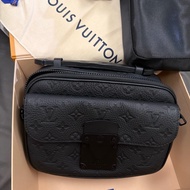 LV S Lock 郵差包M58489