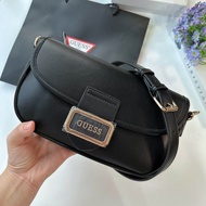 Guess หน้าเข็มขัด ขนาด ฐาน 9.5 นิ้ว ตัวกระเป๋า ประมาณ 10 นิ้ว Outlet 💯%