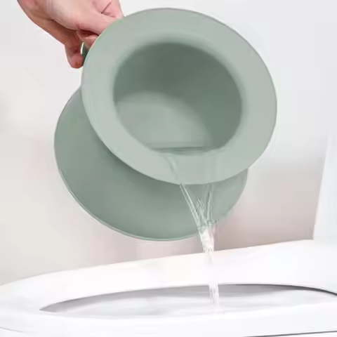 Chamber Pot 1.5L Portable Urine Potty With Lid And Handle Bedpans Potty for Wife Son Husband Friends