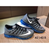Air Max shoes size 42 42.5