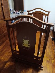 二手專櫃Babycity實木嬰兒床