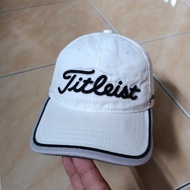 topi golf pria titleist original white bordir tebal embos