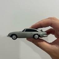 Boss 007 james bond collection aston martin db5